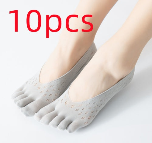 Gray five-toe socks with '10pcs' text on a light background