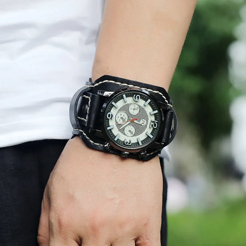 Men’s Retro Quartz Watch with Leather Band