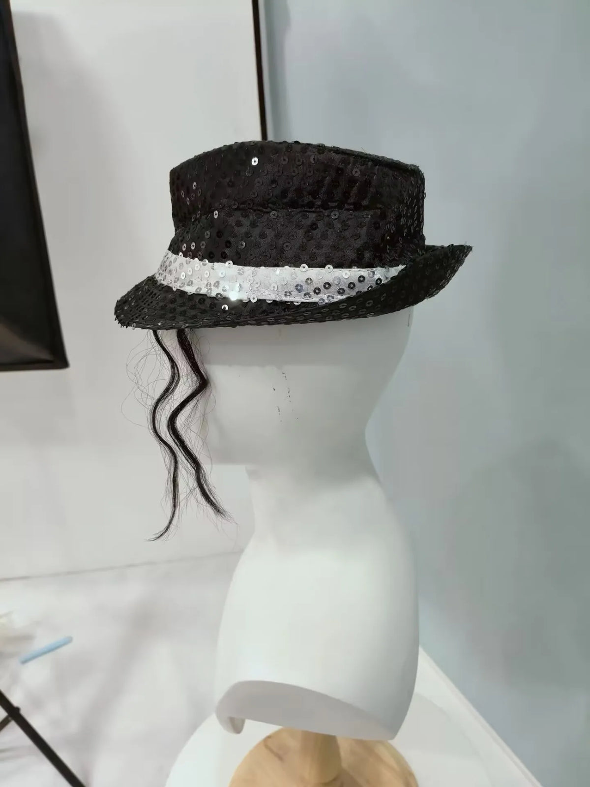 Michael Jackson-Inspired Costume Accessory Sets