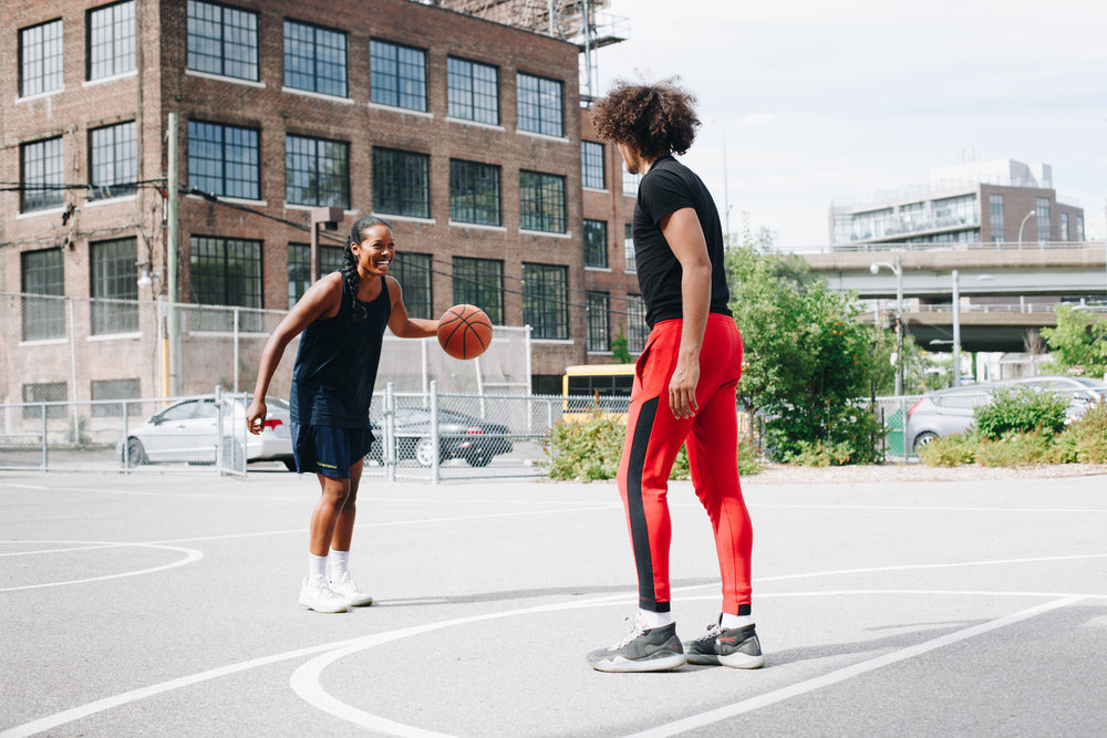 exchanging-smiles-on-the-basketball-court